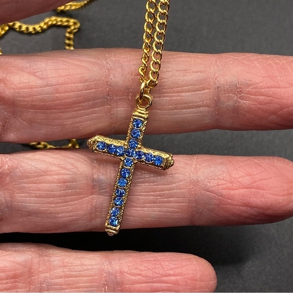 Goldtone Cross Necklace Blue Rhinestone Cross Pendant Vintage Necklace - Picture 2 of 6